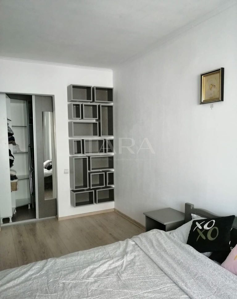 Apartament 2 camere, Baciu, 44 mp, balcon, parcare, ideal investitie. - Poză 2
