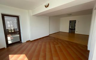 Imobil de vanzare 750 mp , zona Bucovina-pret 490000 euro neg - Poză 2