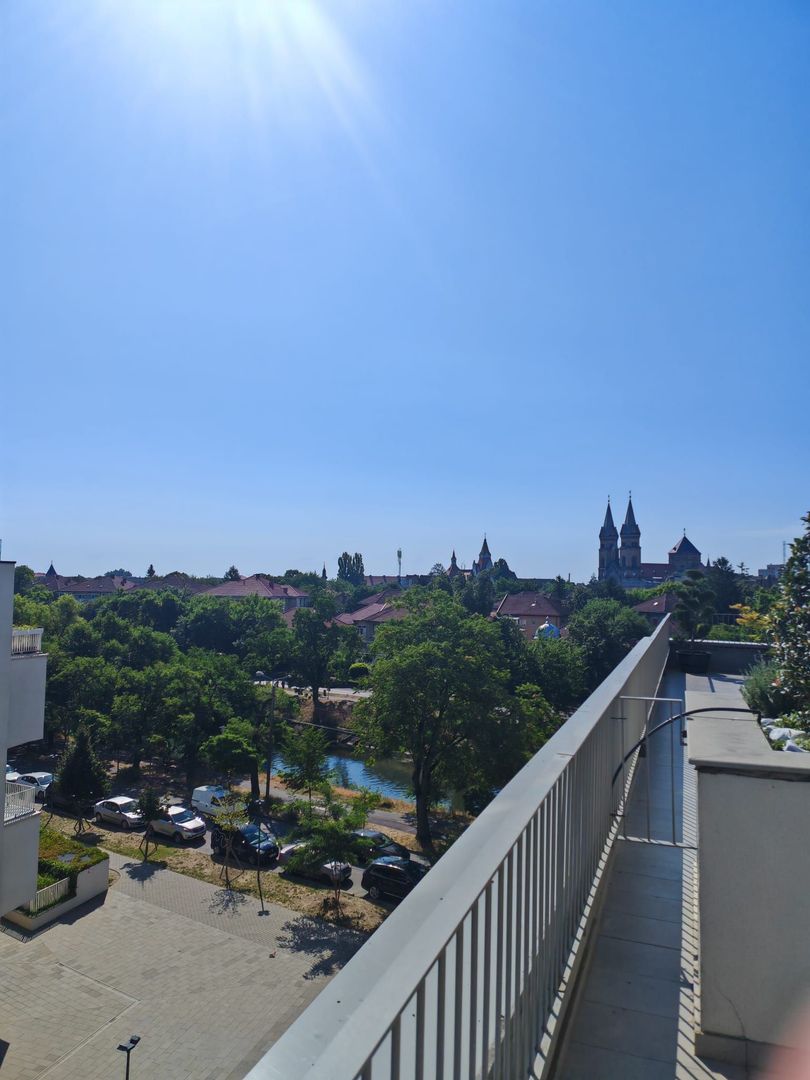 Apartament pe 2 niveluri - Poză 42