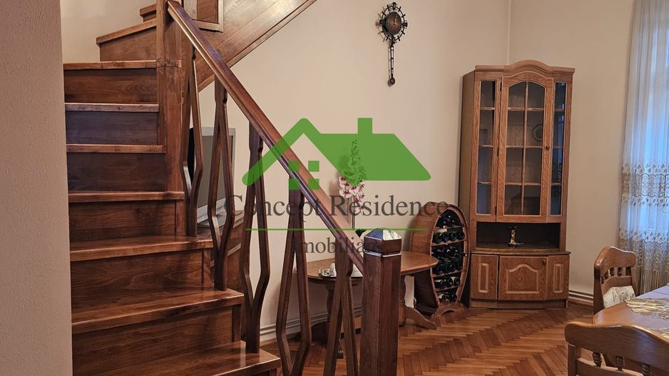 🏡 Casă cu demisol, parter și mansardă – Str. Victoriei, zonă centrală - Poză 10