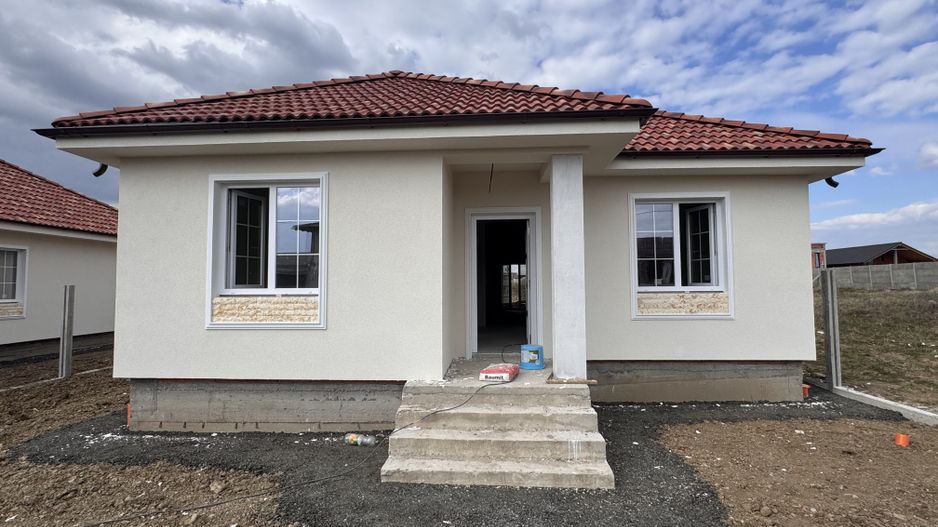 Individuala Sag,4 Camere,2 Bai,Terasa Acoperita,Teren Generos - Poză 1