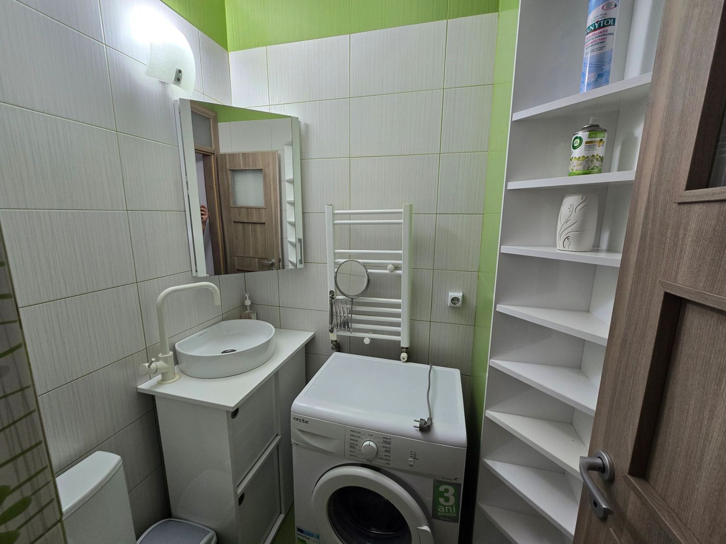 Apartament 3 camere,  Zona Lipovei, Decomandat, 72mp utili, Garaj cu CF - Poză 9