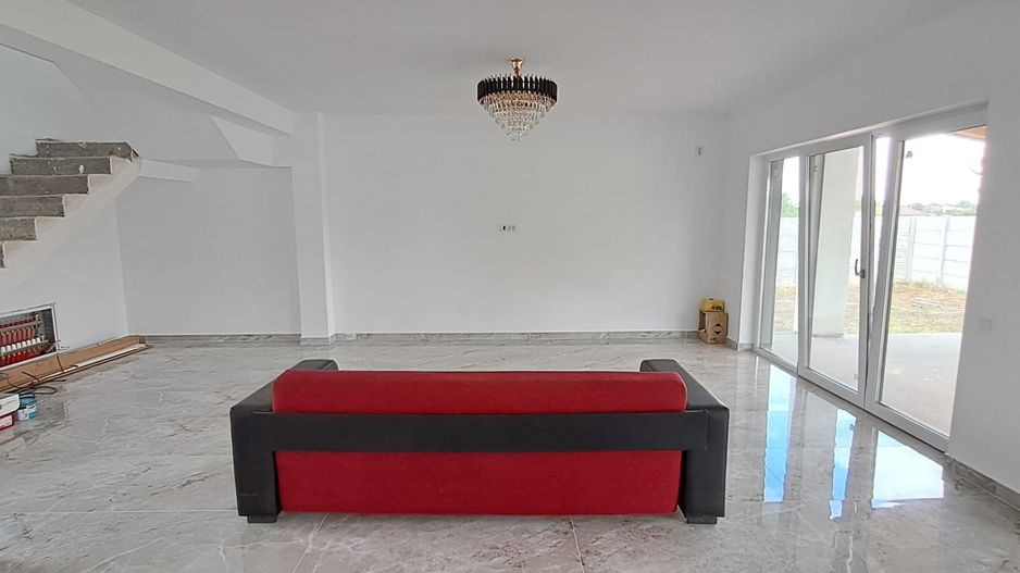Dragomiresti Deal, Bujorului, P+1Et+Pod, casa finalizata, mutare rapid - Poză 5
