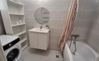 De inchiriat apartament in zona ultracentrala - Poză 3