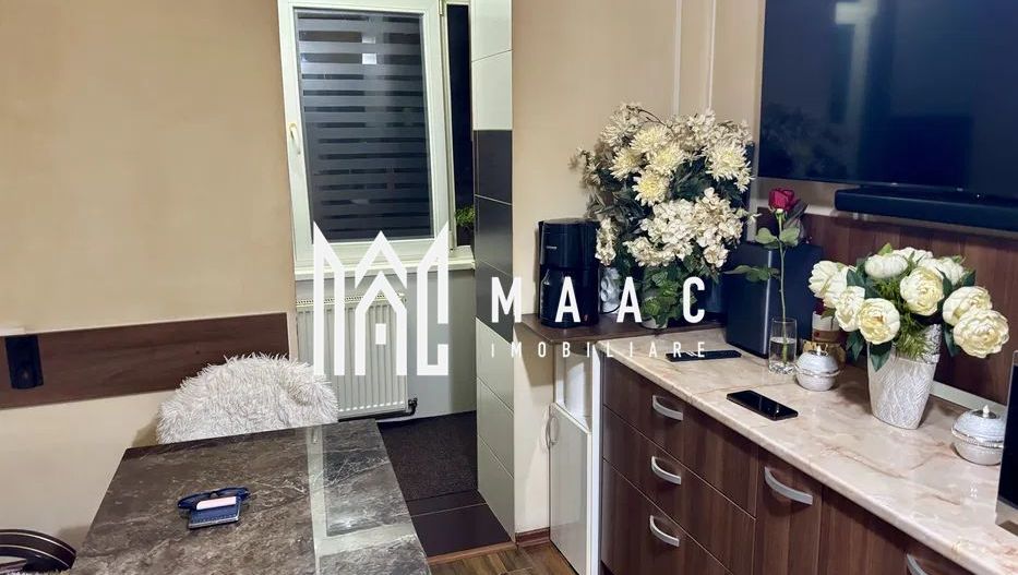Apartament 3 camere | Etaj 3 | 2 Balcoane | Mihai Viteazu - Poză 2