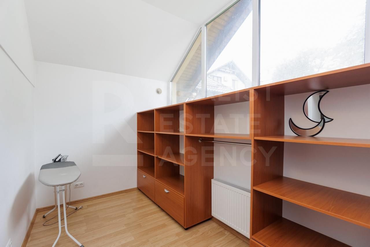 Chirie, Duplex, 6 camere, Strada Vasile Lupu, Buiucani - Poză 13