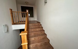 VILA  - ARADULUI. -British - Poză 35