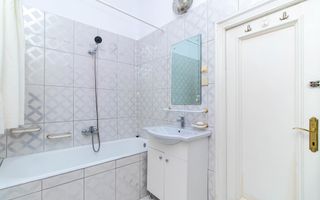 Inchiriere - Rezidenta/Birouri - Vila cu curte - Aviatorilor - Poză 9