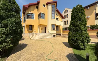 Vila 9 camere cu piscina si teren de 1.000 mp - Poză 16