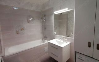 Vanzare apartament 3 camere zona Semicentrala - Poză 8