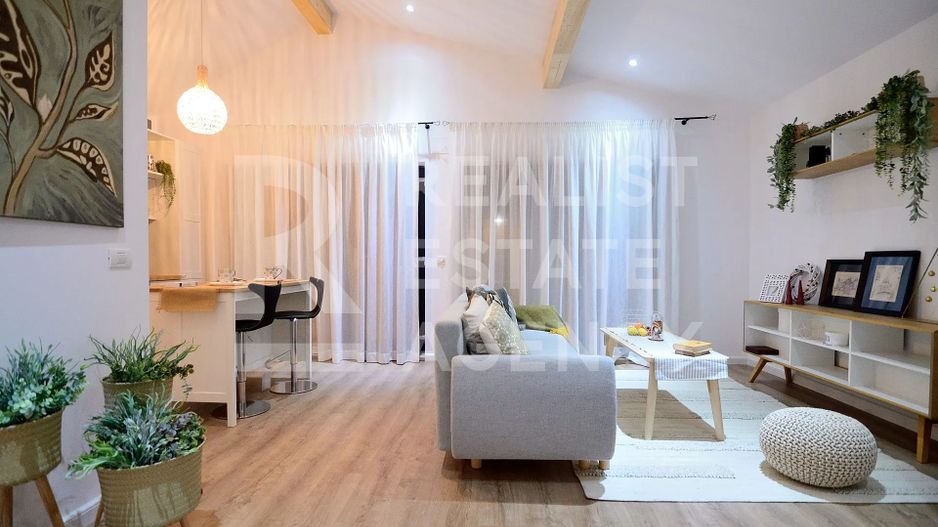 Casă pe malul lacului Snagov - Poză 6