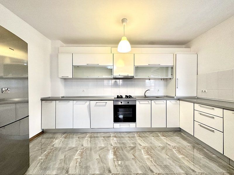 Casa de inchiriat - intrarea în Dumbravita - Poză 19