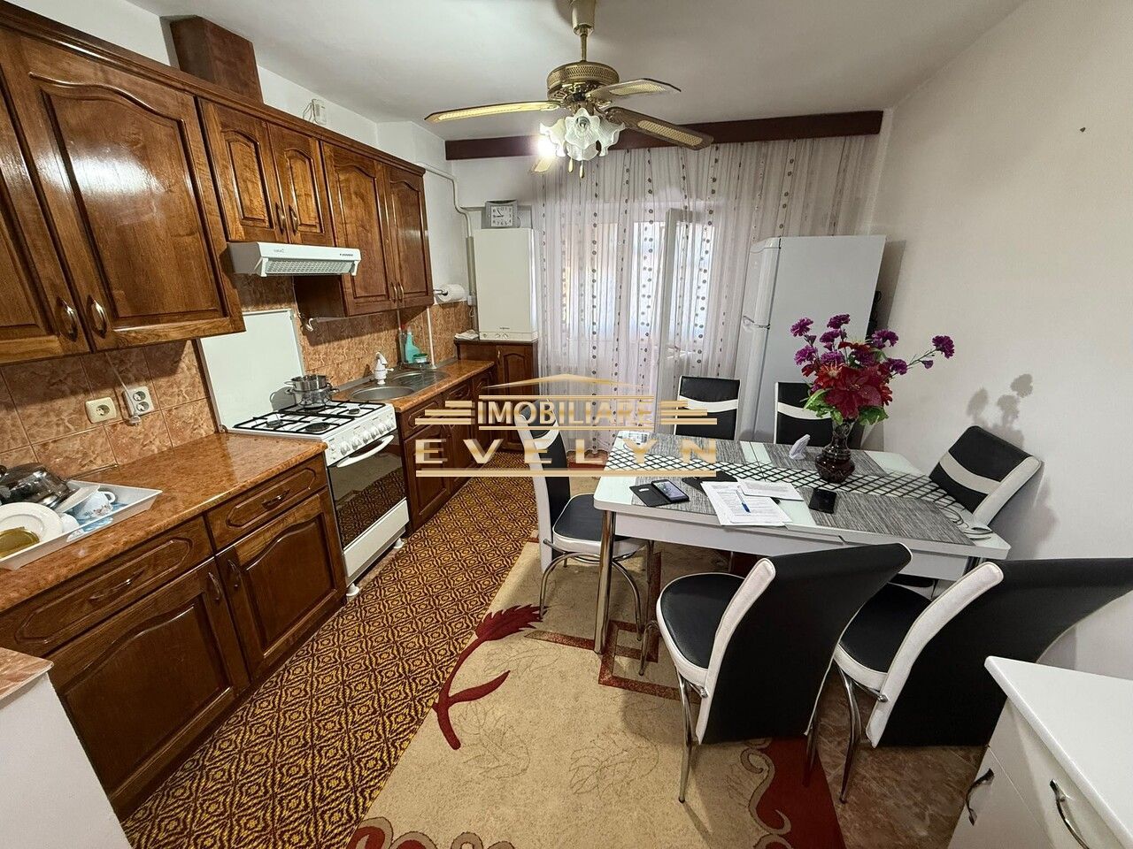 Apartament 2 camere de închiriat – Piața Mare (Casa Cartii) - Poză 1