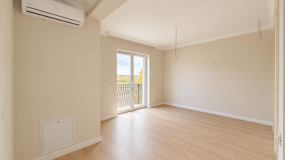 Duplex cu 5 camere - 3 bai. Finisaje Premium. Toate utilitatile. Asfalt. - Poză 13