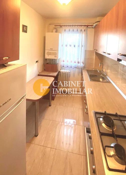 Apartament 3 camere, semidecomandat - zona Alexandru cel Bun - Poză 5