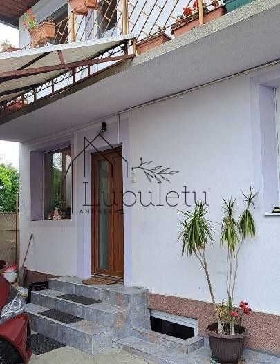 Casă de Vanzare | 200 MPU | Teren 305 MPU | Ultracentral - Poză 11