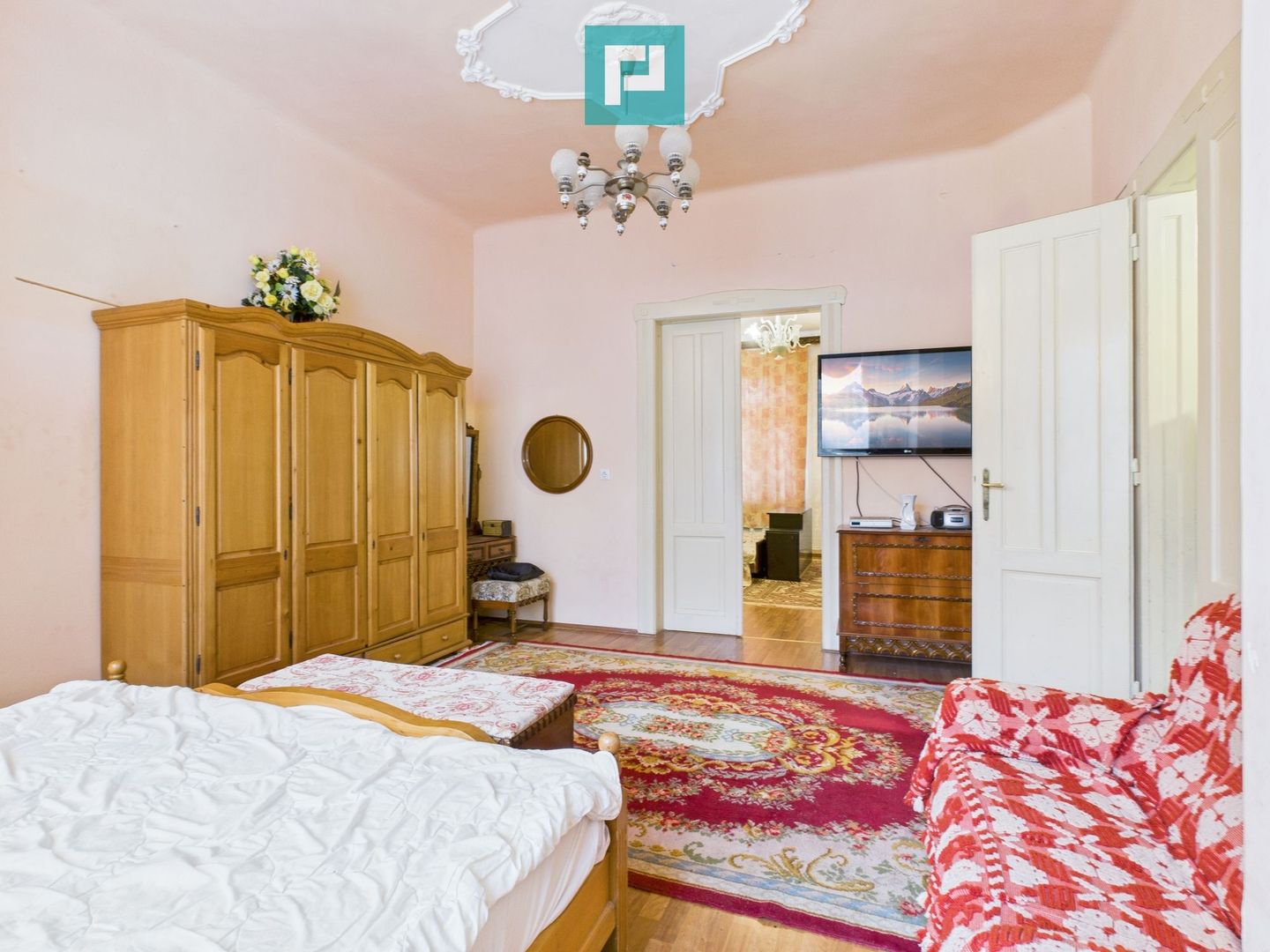 CONAC IMPRESIONANT ÎN GHIOROC - Poză 47