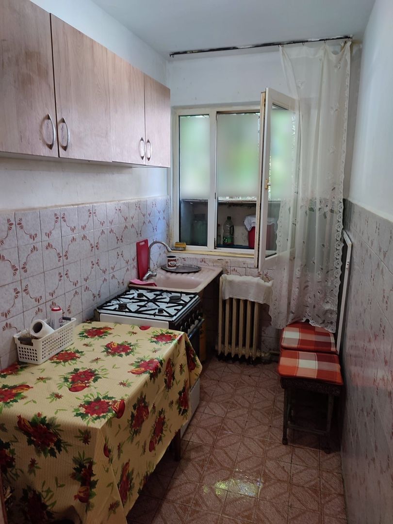Apartament 3 camere de închiriat – Tomis Nord, Piața Cireșica - Poză 4