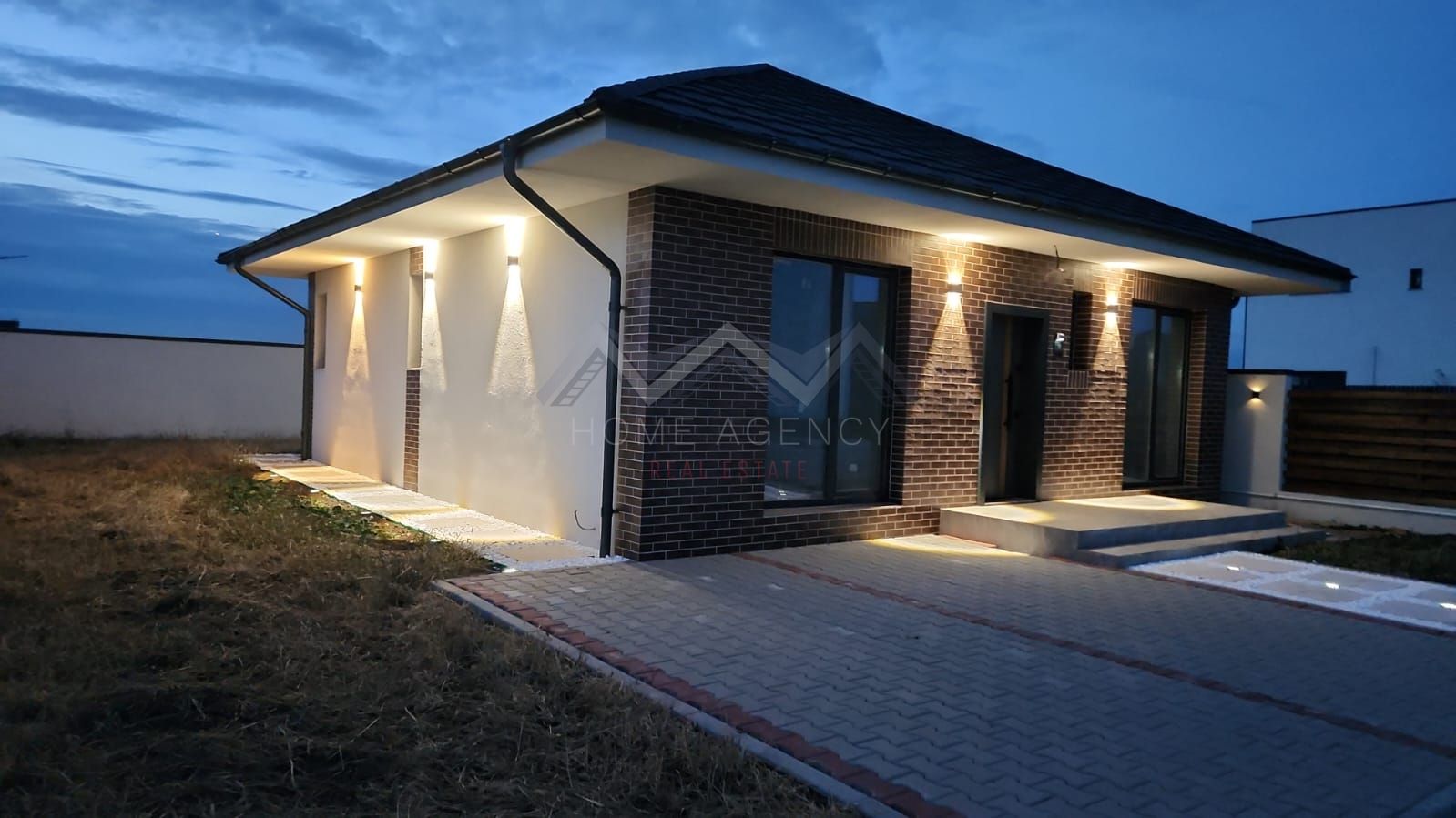 Case parter 300 mp curte Comision 0 - Poză 3