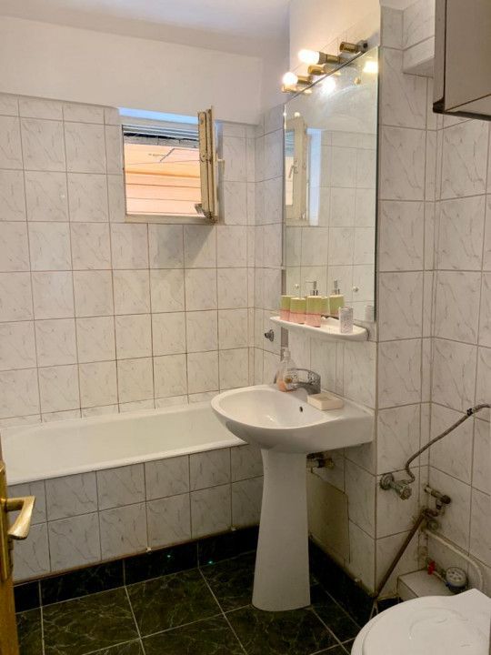Vanzare Apartament ULTRACENTRAL 3 camere - Poză 7
