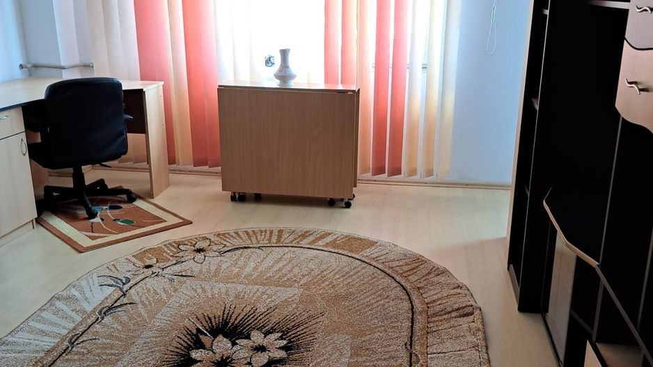 De inchiriat apartament cu o camera, Gara, etaj 4, 300 euro - Poză 5
