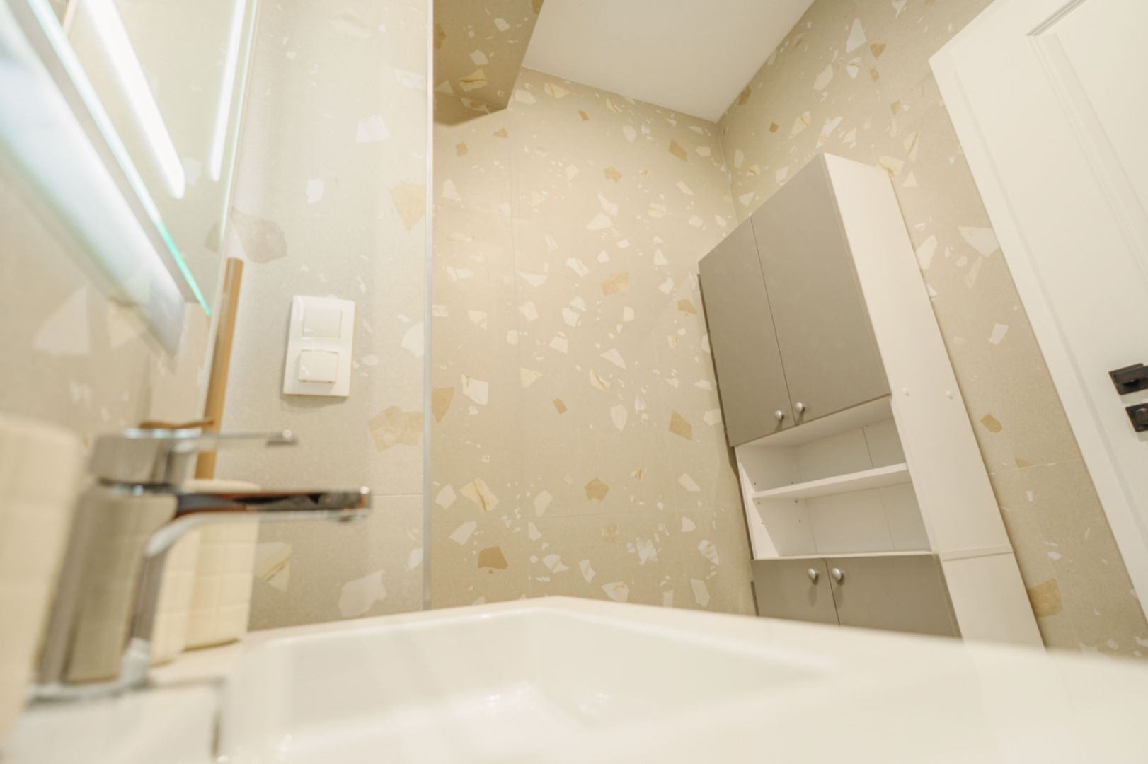 Apartament Ultracentral | 2 Camere | Prima Închiriere | Parcare - Poză 10