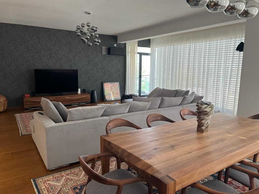 Apartament spatios 3 camere Vedere Lac - Poză 1