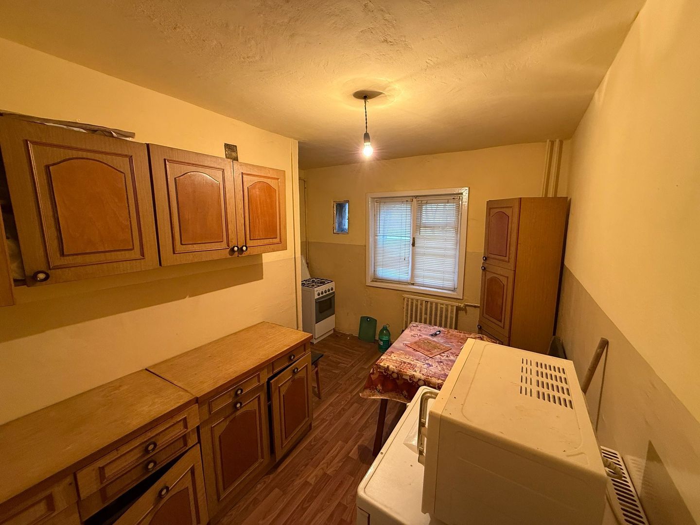 Apartament 2 camere decomandat, etaj 1/4, zona Odobescu - Poză 1