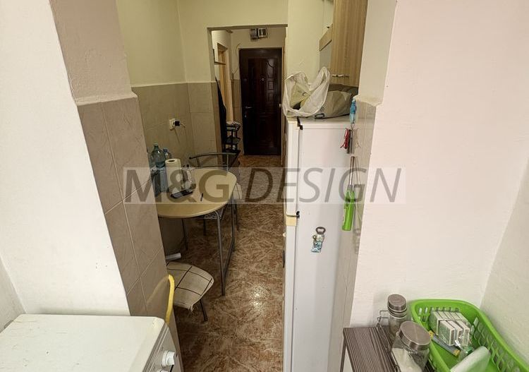 1 camera Blasovici etaj 1 - Poză 6