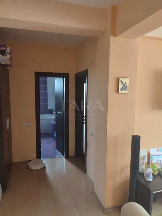 Apartament decomandat cu 2 camere, parcare inclusă, Florești. - Poză 3