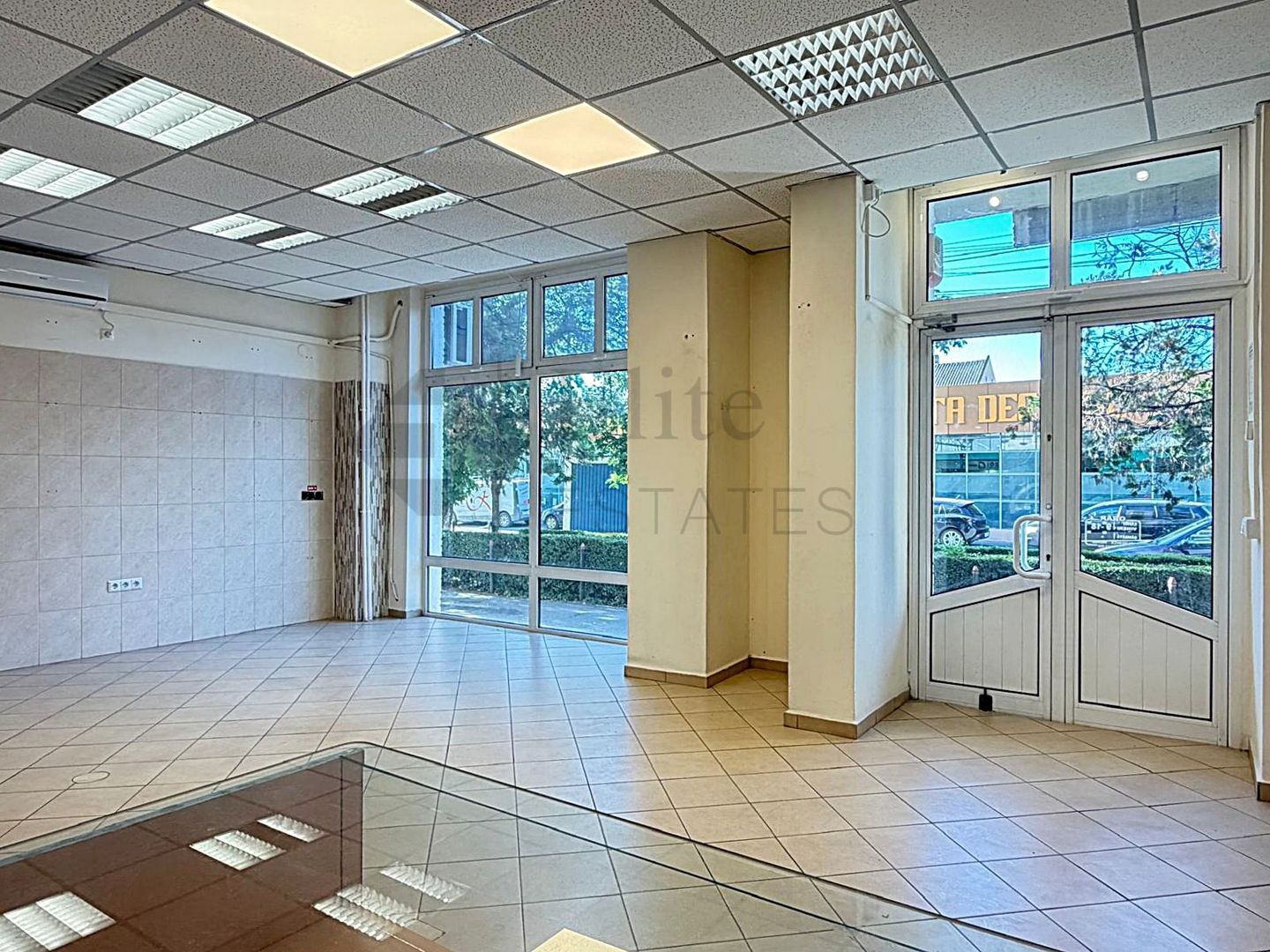 Spatiu comercial de inchiriat Piata Decebal Oradea - Poză 7