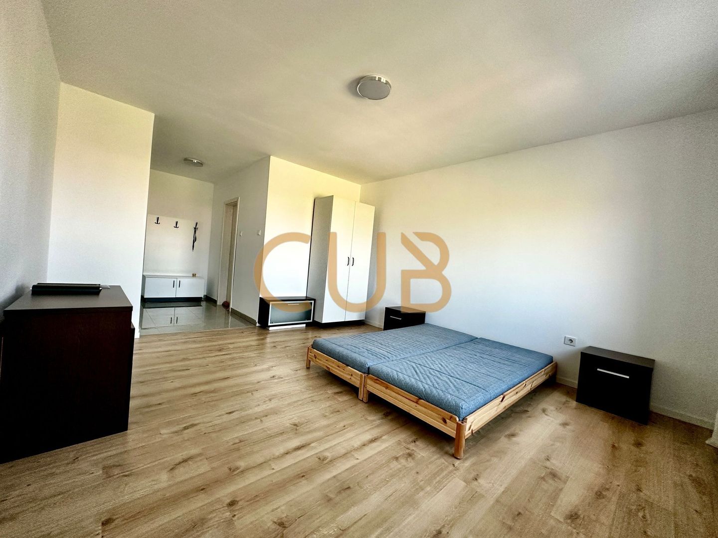 Ap1cam mobilat+utilat | bloc nou,centrala,parcare| Giroc - Hotel IQ - Poză 2