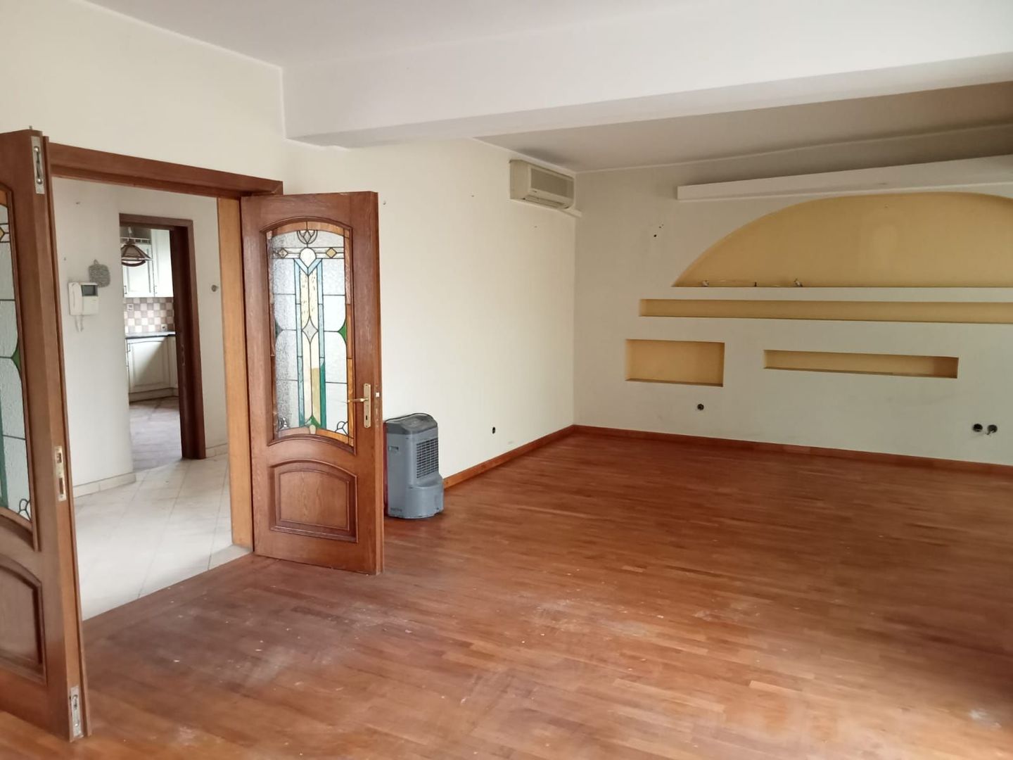 Casa perfectă pentru tine și afacerea ta – zona Casa Sindicatelor! - Poză 8