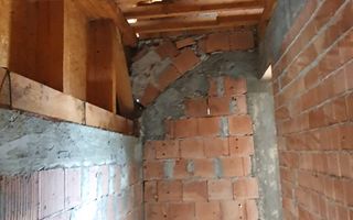 Casă la roșu de vânzare în Hărman, Cartierul Tineretului - Poză 10