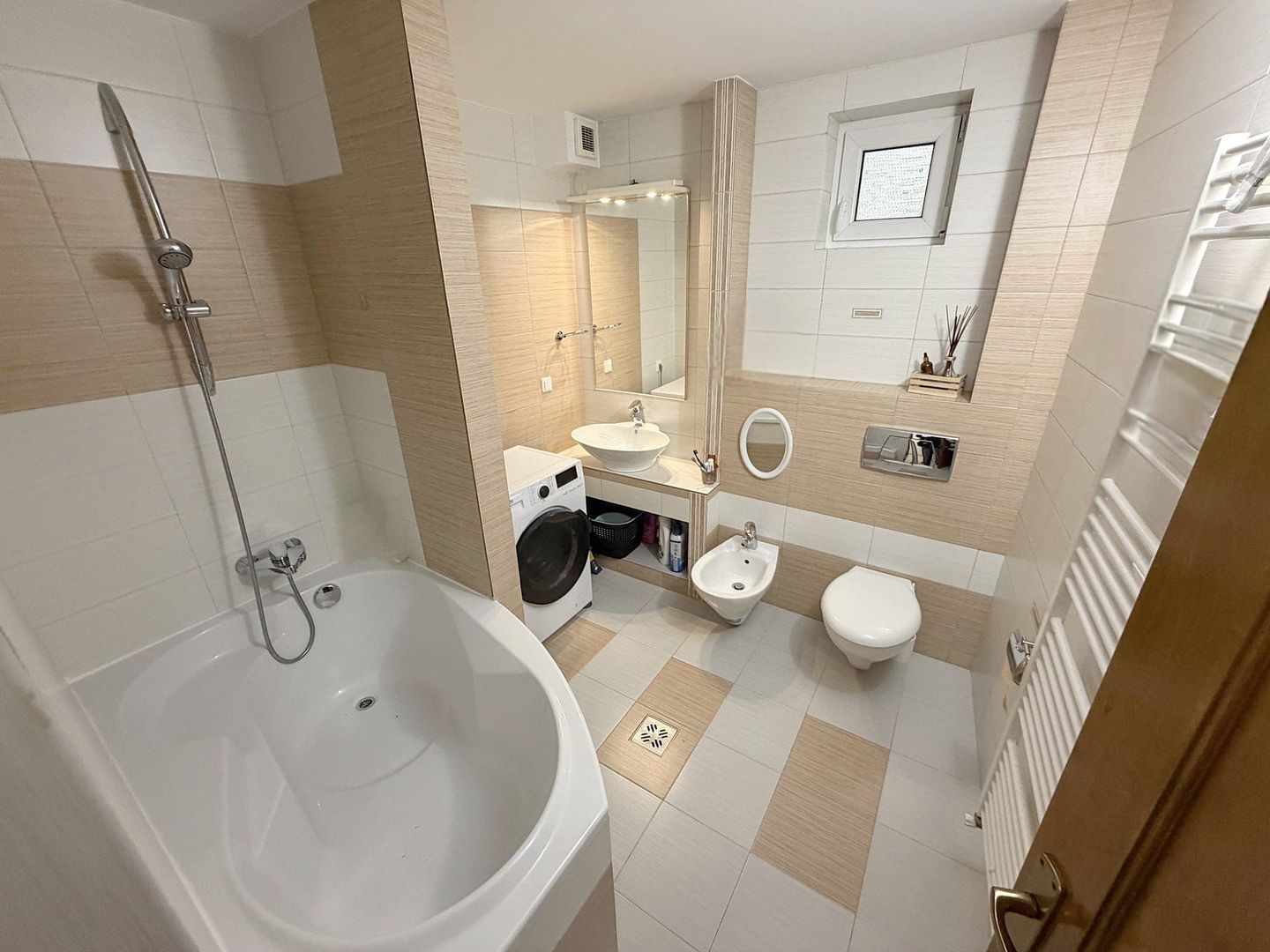 Apartament de vanzare cu 3 camere, in Alba Iulia - Poză 6