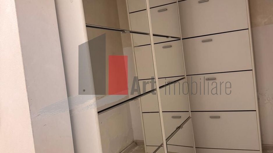 Vanzare apartament 3 camere si curte,loc de parcare Padure Rosu Chiajna - Poză 12