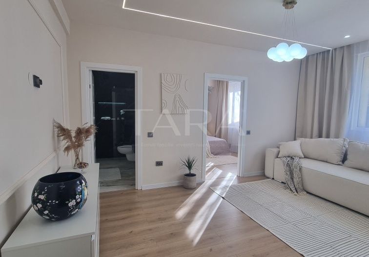 Oportunitate rară în zona ultracentrală, 2 camere, complet renovat. - Poză 1