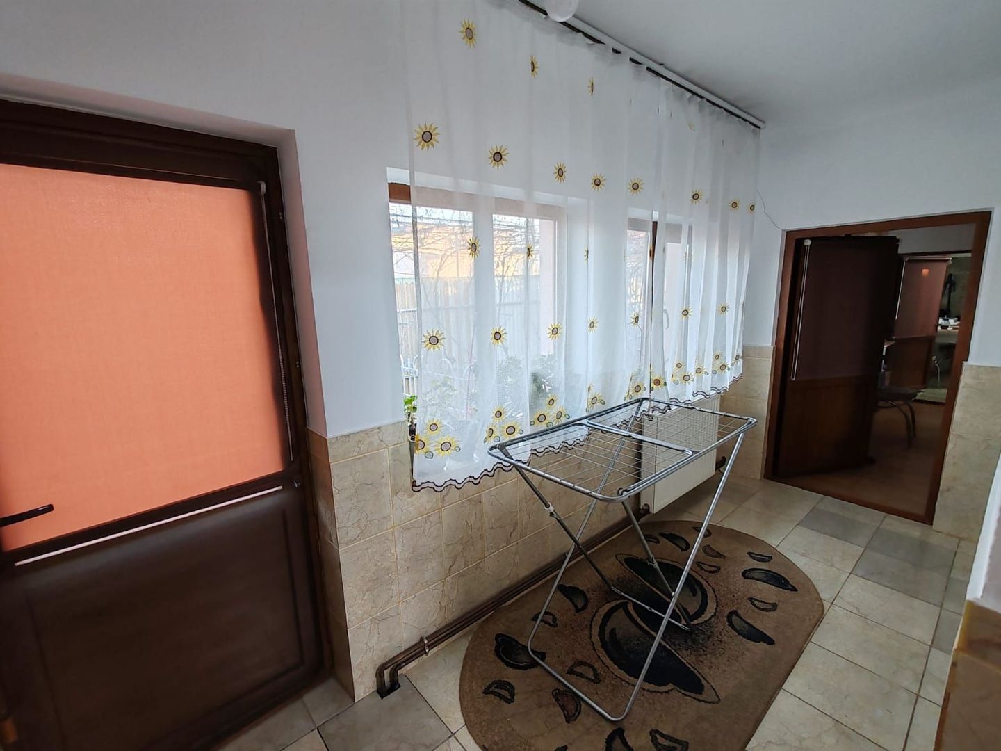 CASA IN POPESTI LEORDENI, RENOVATA, CURTE, MOBILAT-UTILATA - Poză 7
