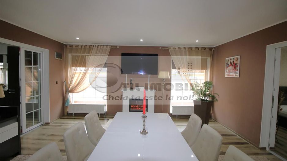 MIROSLAVA CASA EXCLUSIVISTA LA CHEIE LUX STIL MEDITERANEAN MOBILATA - Poză 32