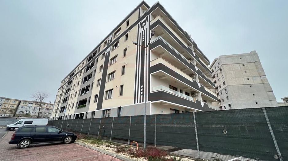 Inchiriem studio in Micro 17 , etaj 2 bloc ROKA, parcare privata, - Poză 11