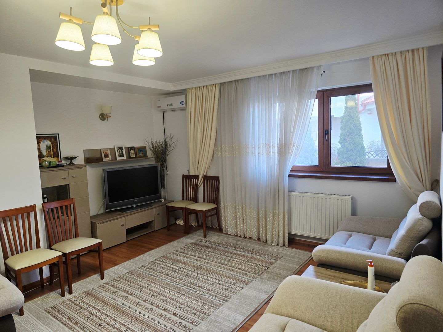 Apartament deosebit si loc parcare în zona Palazu Mare - Poză 8