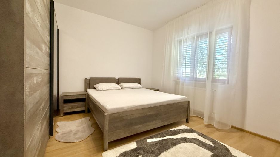 Casă tip triplex în zona centrală Dumbrăvița - Poză 18