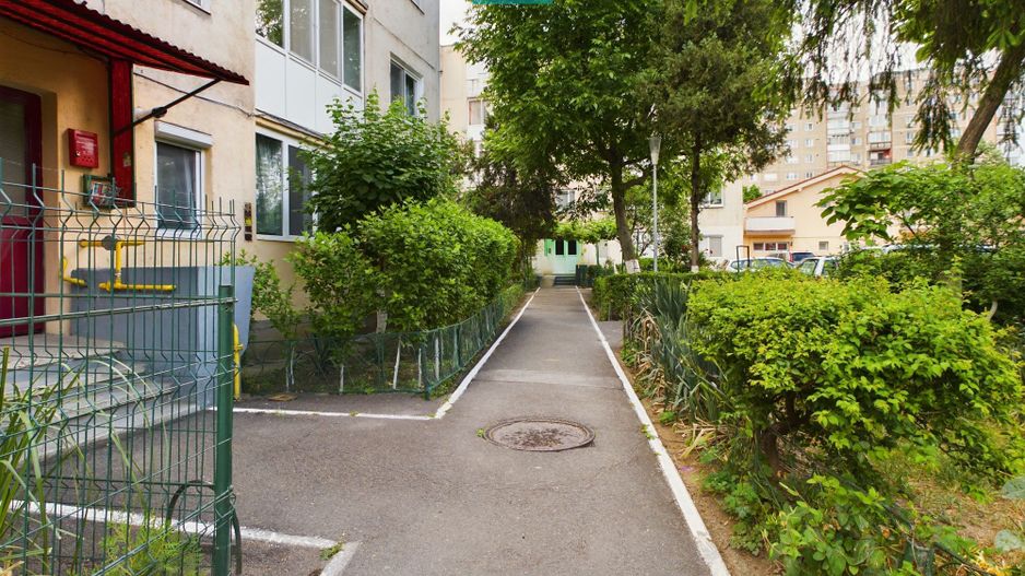 Apartament de vânzare cu 3 camere în Vlaicu - Poză 11