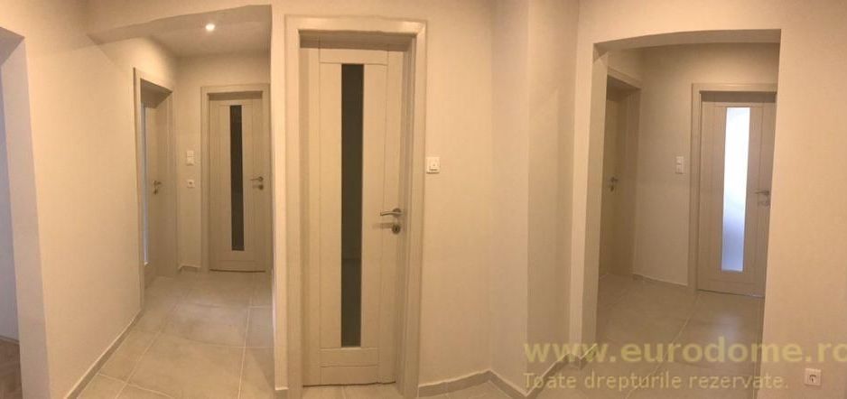 Vânzare apartamente în bloc, mobilat și utilat - Poză 2