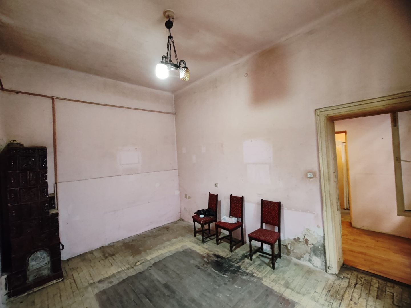 Oferta zilei !!! Garsoniera 33.4 mp utili in Vila - Zona Parcul Carol - Poză 3