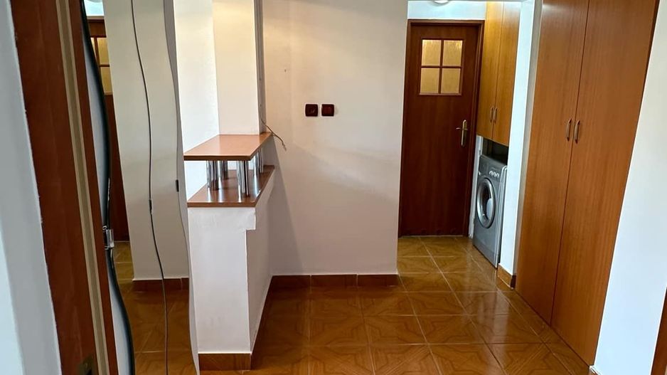 Închiriere apartament, proaspăt renovat și mobilat, Centru Buftea - Poză 7