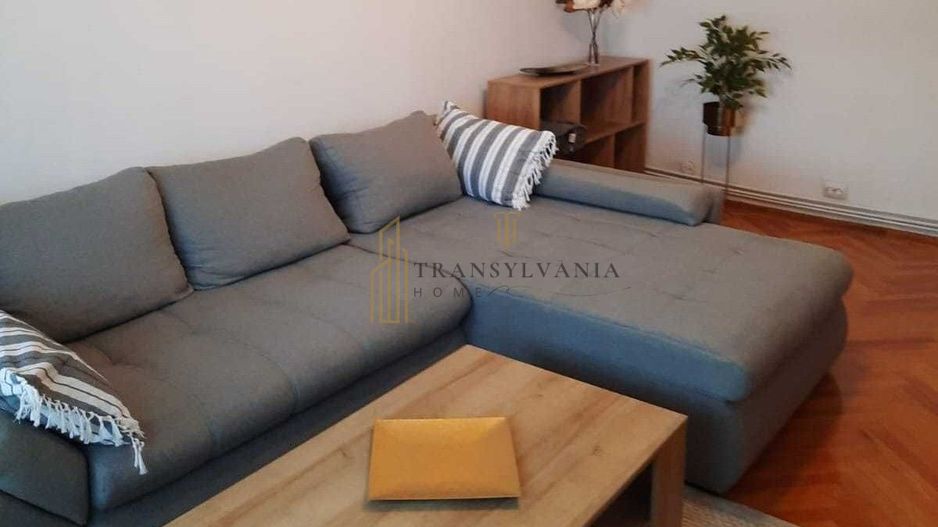 Apartament 3 camere decomandat, zona Scoala de inot - Poză 1
