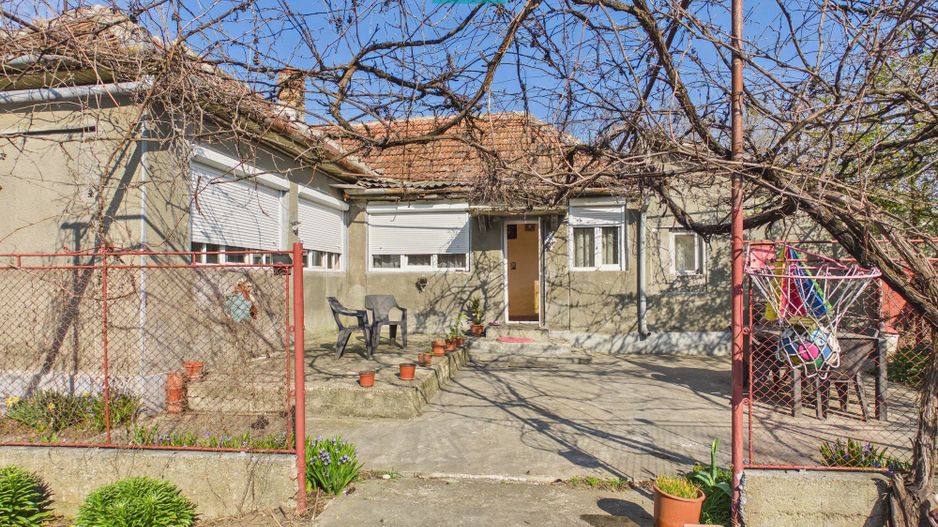 Casă cu 3 camere din văiugă în Macea - Poză 14