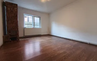 Casa de vanzare | Zona linistita | 3 camere - Poză 12