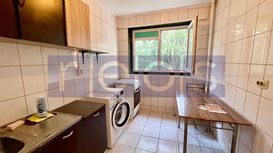 VANZARE APARTAMENT 2 CAMERE DECOMANDAT 51MP OZANA 1 DECEMBRIE 1918 METROU - Poză 1
